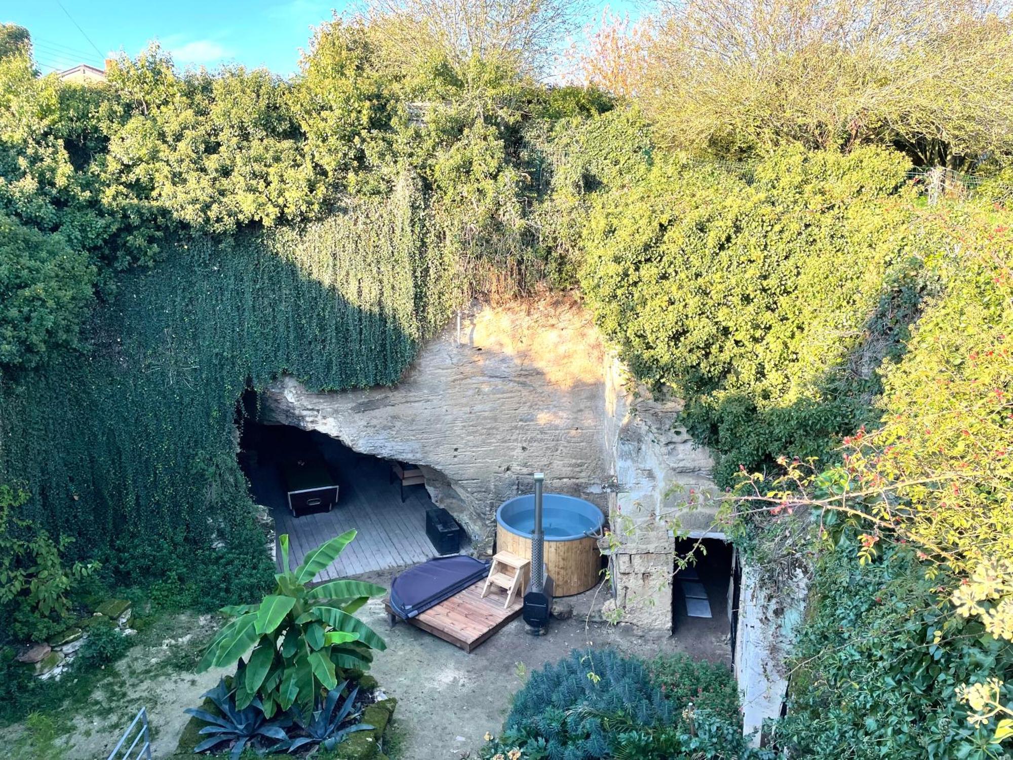 Maison Troglodytique Doue La Fontaine Exterior photo